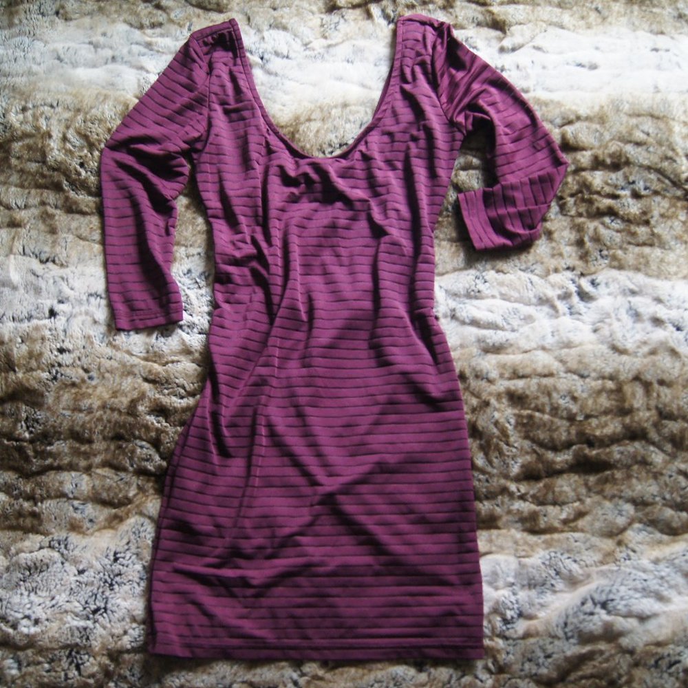 Forever 21 Burgandy V-neck Dress S